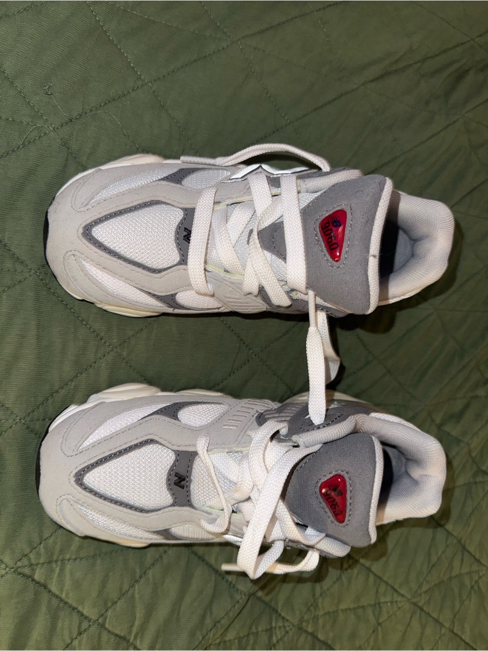 New Balance 9060 size 2 - Picture 2 of 6